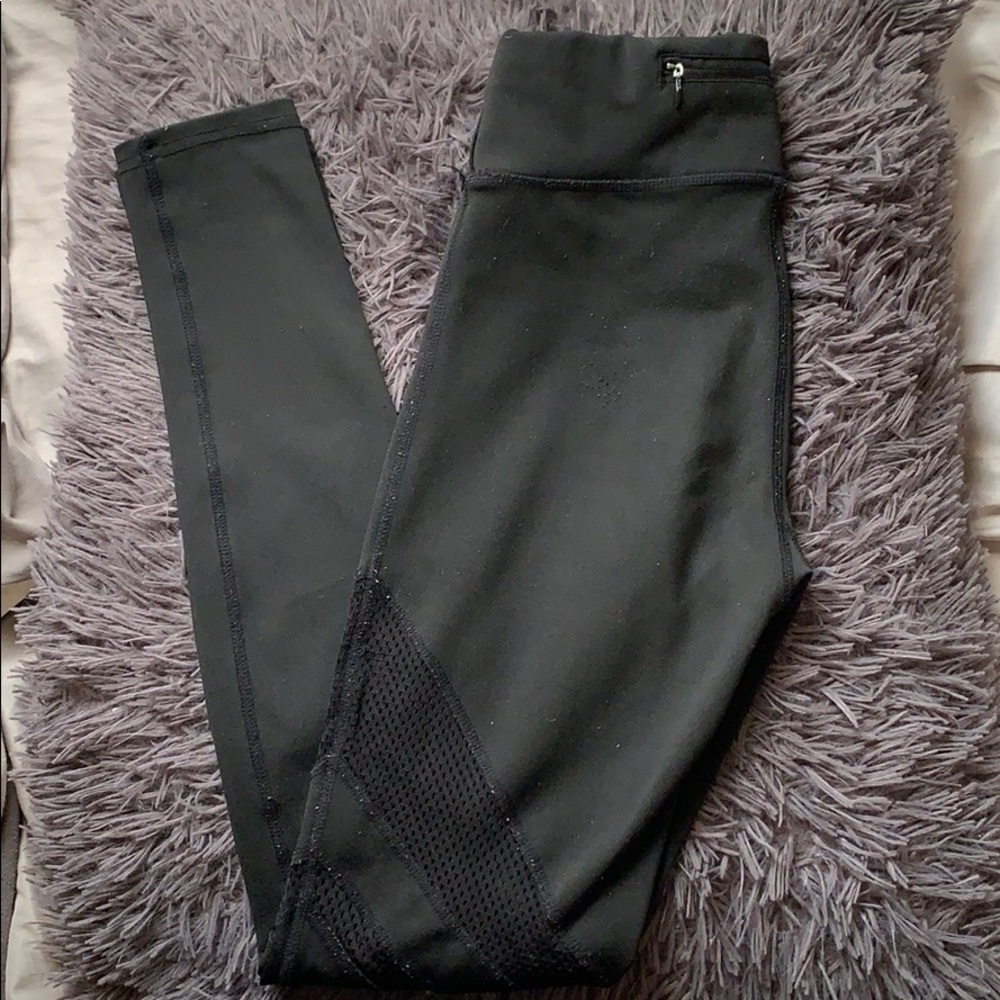 Black mesh high rise leggings, size small